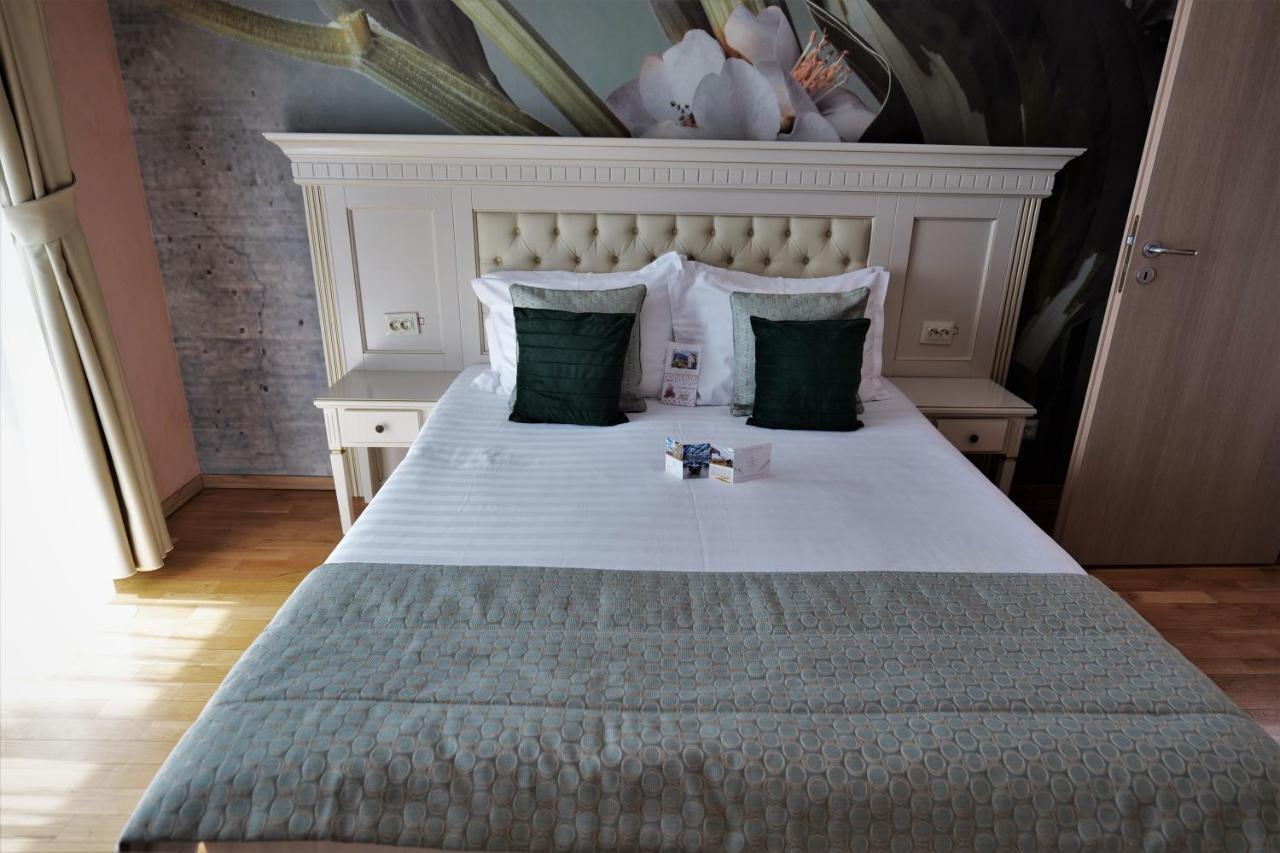 Park Luxury Rooms เปรดัล ภายนอก รูปภาพ