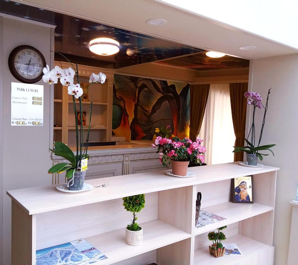 Park Luxury Rooms เปรดัล ภายนอก รูปภาพ